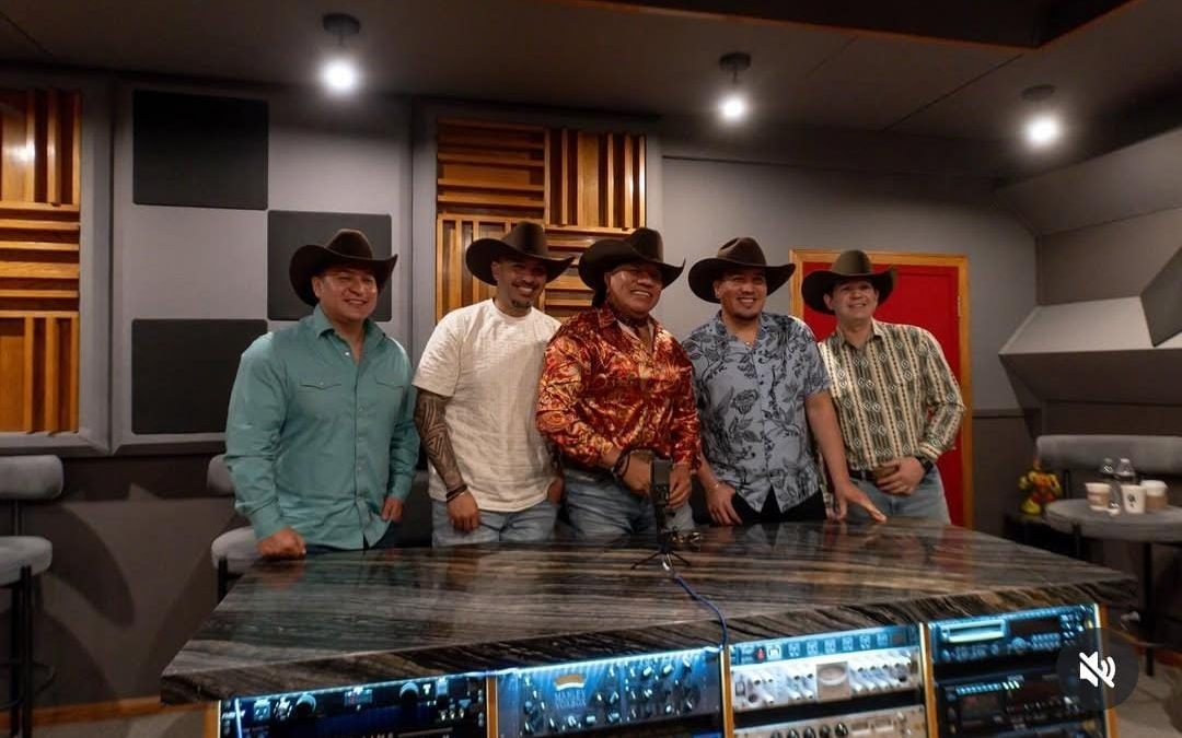 Bronco lanzó su nuevo disco “Tour 45 en Vivo”