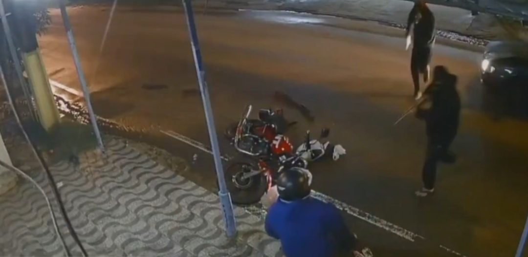 Delincuentes provocaron accidente para robar moto a asaditero