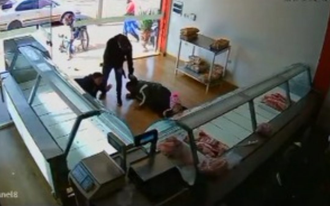 Revelan imágenes del violento asalto en Minga Guazú: niña se salvó de milagro