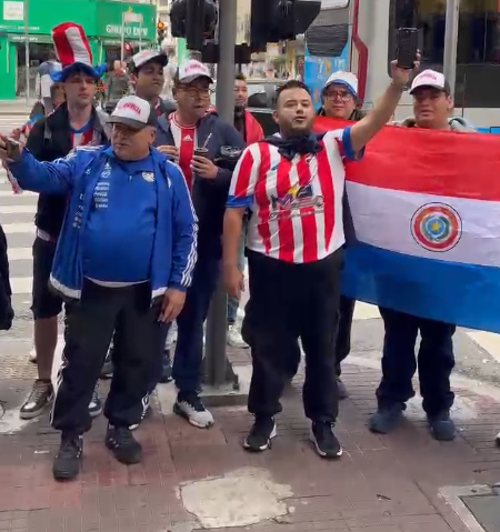 En Brasil, se siente la presencia de los hinchas paraguayos