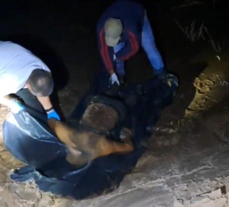 Hallan muerto a presunto líder de una banda de asaltantes
