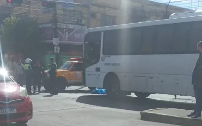 Hombre de 70 años falleció arrollado por un ómnibus