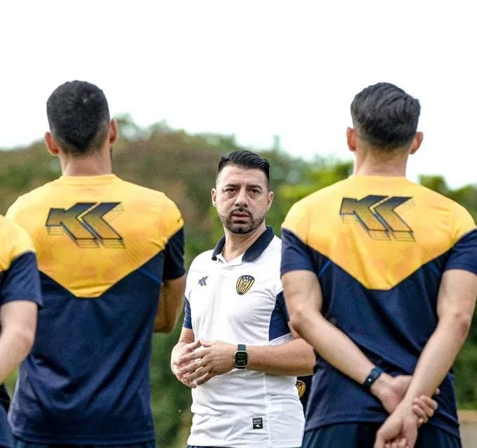 Julio César Cáceres: “Cuando la indisciplina se repite, hay que tomar decisiones”