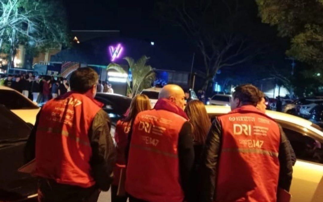 Rescatan a dos menores de edad de una fiesta nocturna para adultos