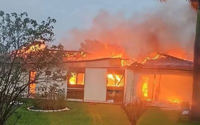 Caída de un rayo provocó el incendio por completo de una vivienda