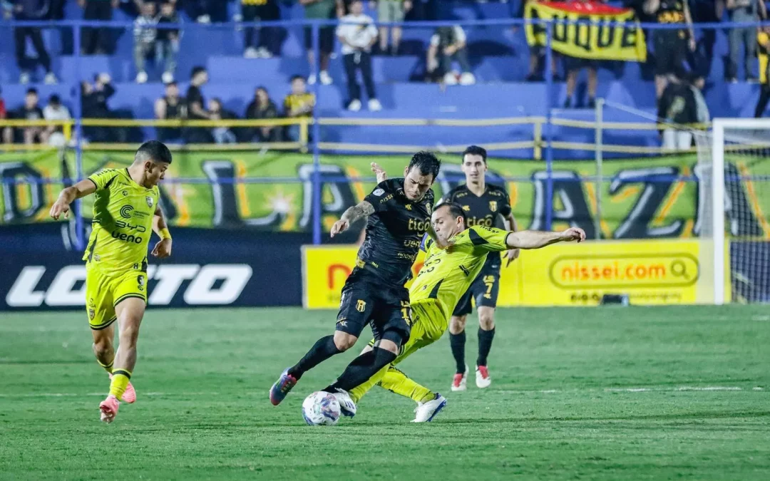 La sexta fecha prosigue este lunes con dos juegos