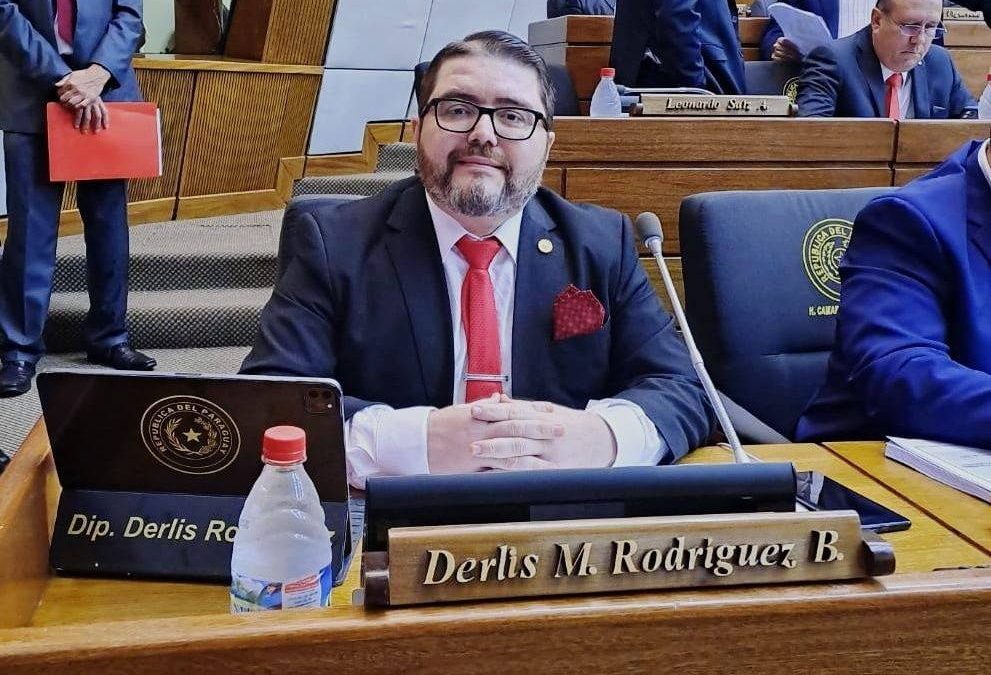 Tras varios días en terapia intensiva, falleció el diputado Derlis Rodríguez