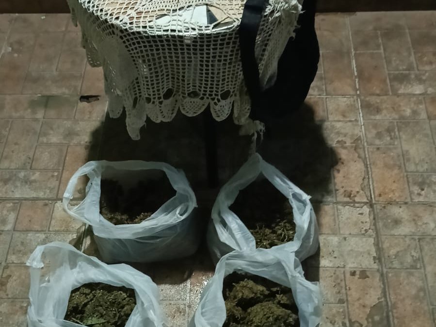 Varios detenidos durante allanamientos simultáneos en el Bañado Sur