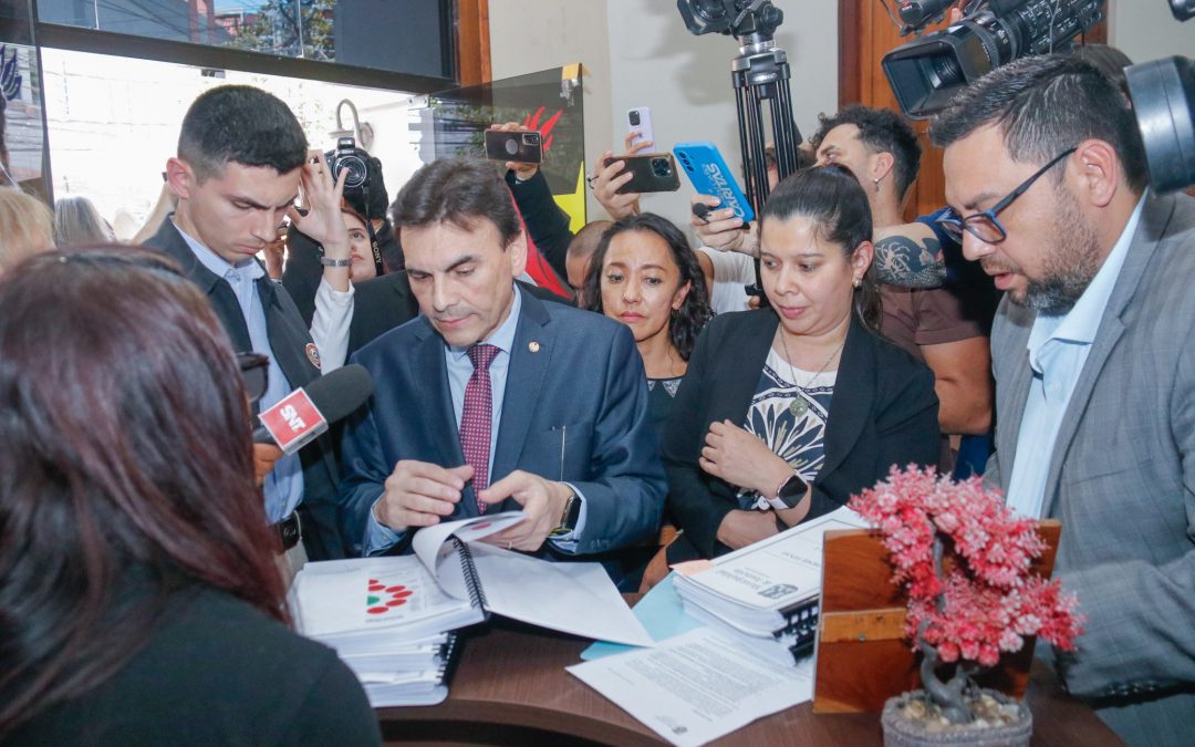 Entregan informe final de la intervención a la Municipalidad de Asunción