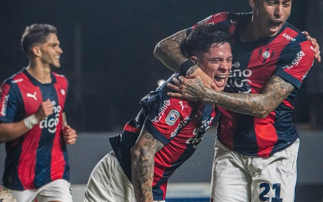 El Ciclón derrotó al Aborigen y se aferra a la punta