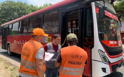 Rigen nuevas sanciones a prácticas peligrosas de choferes de buses