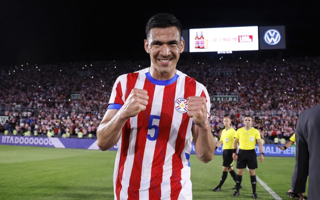 Otra baja en la Albirroja: Fabián Balbuena sufrió una fractura de peroné