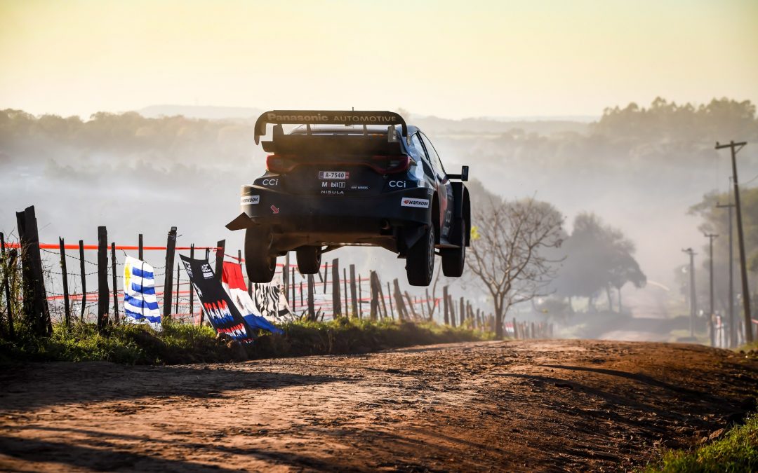 Mundial de Rally: Kalle Rovanperä sigue liderando en la segunda jornada