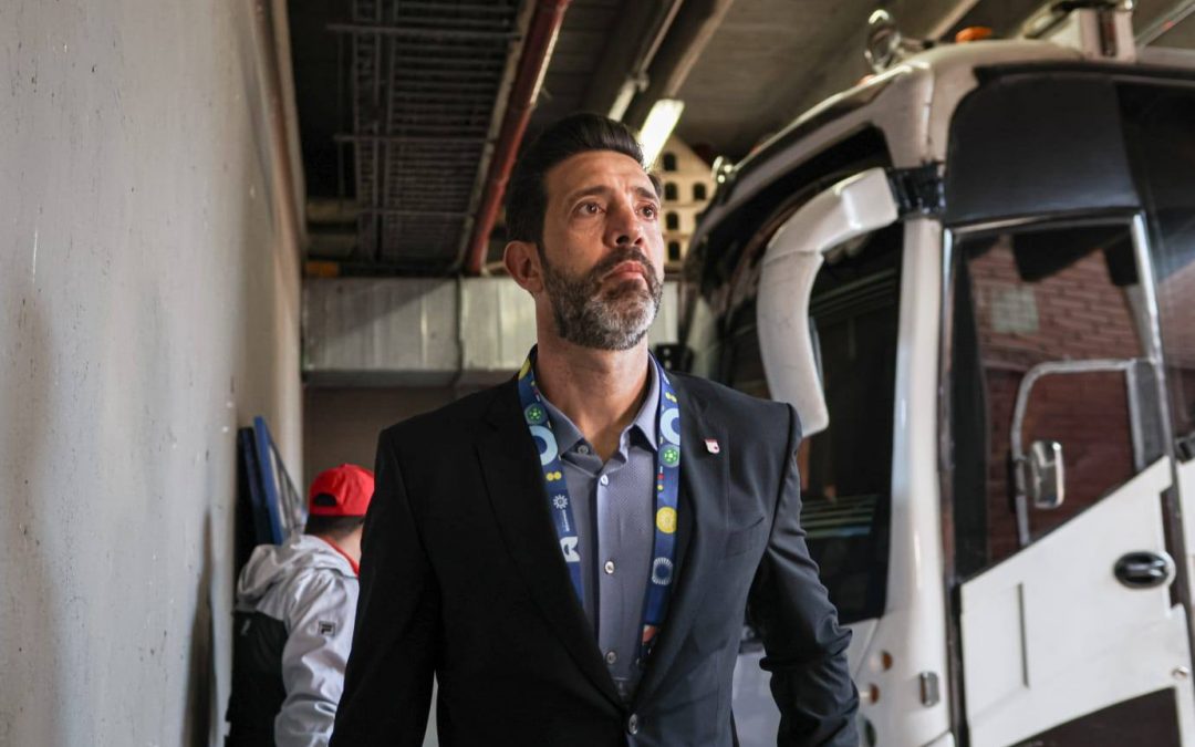 Jorge Bava dejó de ser entrenador de Santa Fe y firmará por el Ciclón