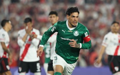 Gómez se convierte en el defensor más goleador de la Libertadores