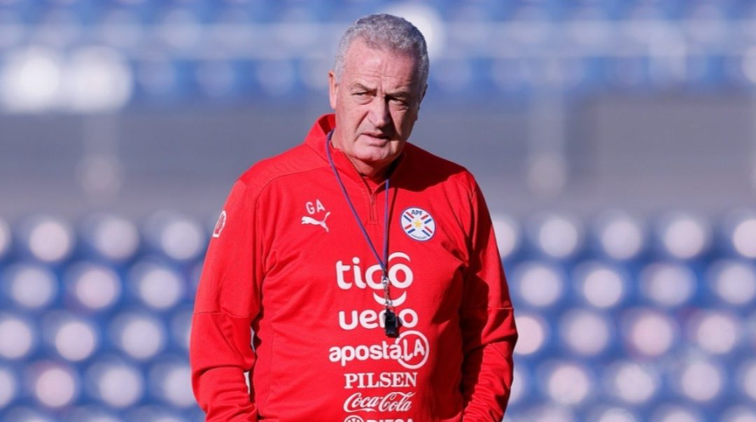 Conocé la probable alineación que pondrá Alfaro para medir a Perú