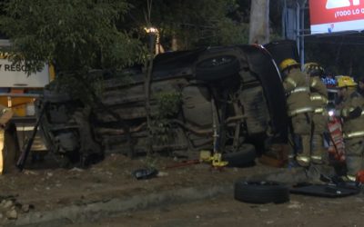 Avda. Mariscal López: choque y vuelco de vehículo deja un joven fallecido