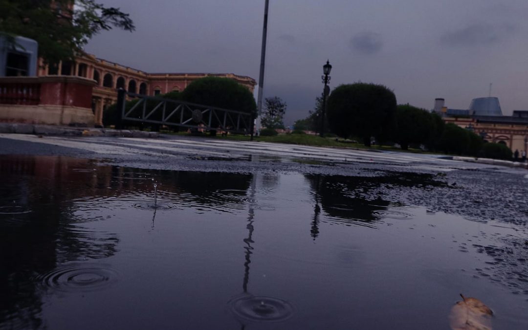 Meteorología emite alerta por lluvias, tormentas eléctricas y caída de granizos