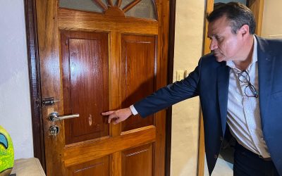 A tiros, atacan vivienda de periodista: “Apunto a la mafia de los pagarés”