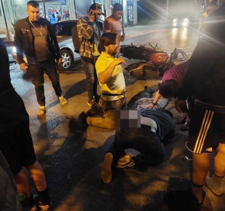 Ñemby: choque entre motos deja una mujer herida