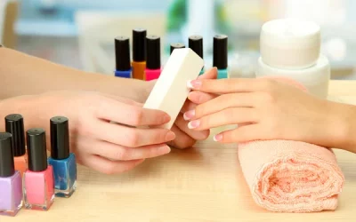 Dinavisa prohíbe sustancias utilizadas en esmaltes semipermanentes