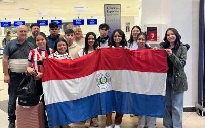 Bailarines paraguayos impresionaron en Canadá con su destreza