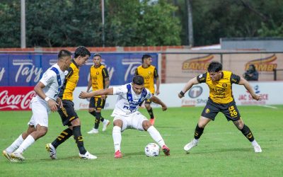 Sobre el final, se le escapó la victoria al Aborigen