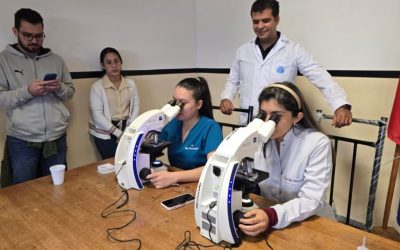 Salud celebra la desprecarización de más de 2 mil funcionarios