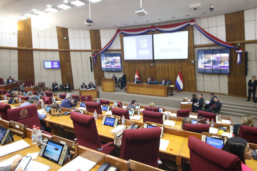 Mafia de los pagarés: presentarán pedido de juicio político a los ministros de la Corte