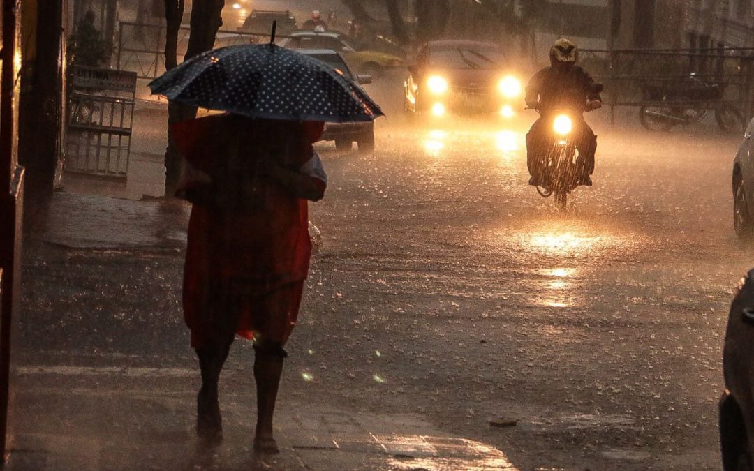 La Dirección de Meteorología emitió un boletín especial por ingreso de tormentas