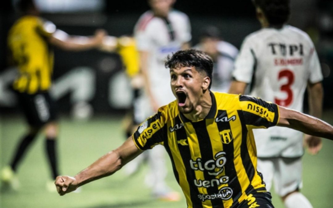 El Aborigen gana en el último segundo y sigue en la punta