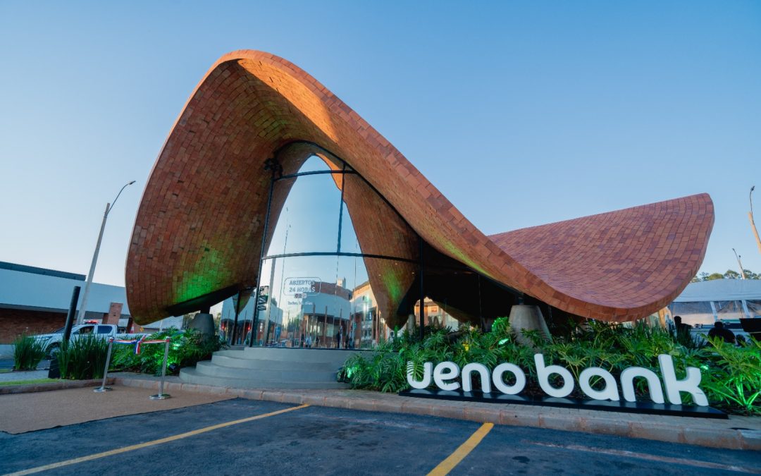 ueno bank inauguró su nuevo centro ueno bank xpo uniendo arte e innovación