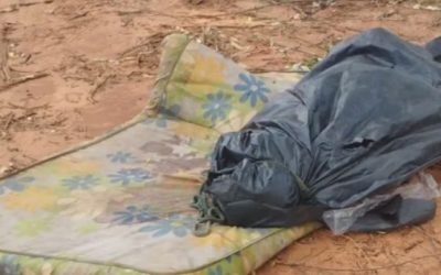 Hallan el cuerpo sin vida de un hombre envuelto en una bolsa negra