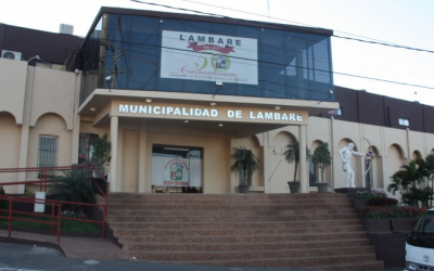 Toman la Municipalidad de Lambaré para evitar el juramento de Arévalo como concejal
