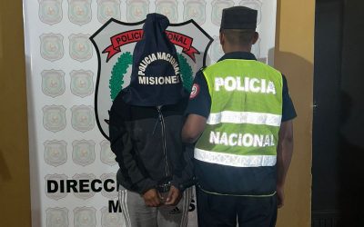 Joven intentó asfixiar a su beba y lo transmitió por videollamada al padre