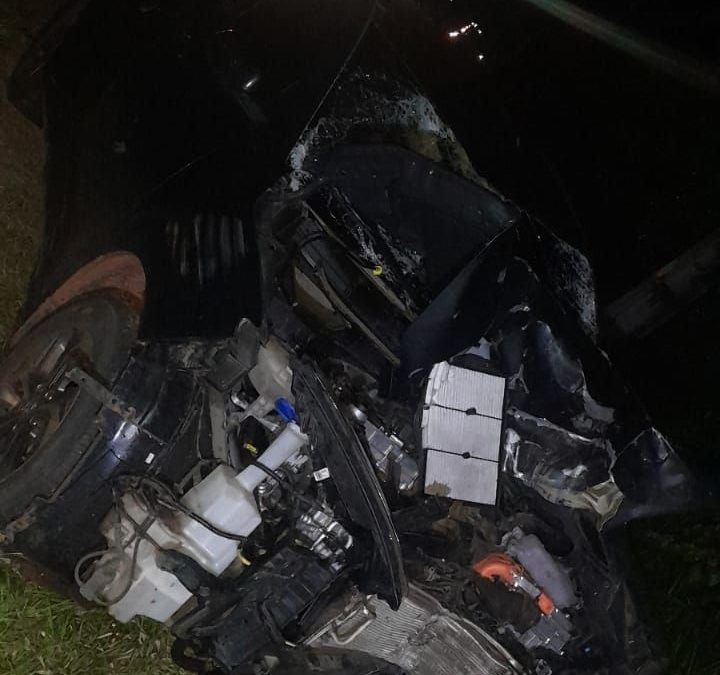 Arroyos y Esteros: choque entre moto y camioneta deja dos fallecidos