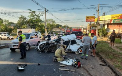 Mujer muere tras violento choque en San Lorenzo