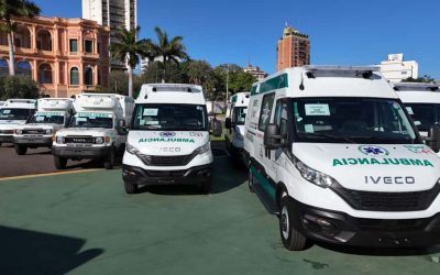Gobierno entrega 48 nuevas ambulancias para reforzar el servicio de emergencia