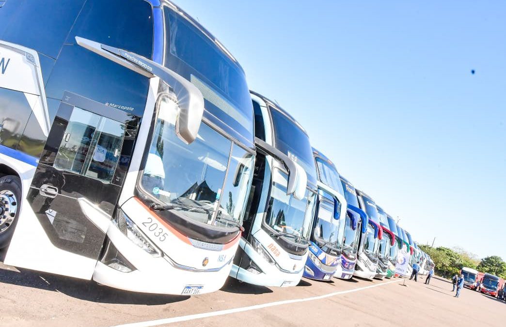 Presentan nuevos buses para servicios de corta, media, larga distancia