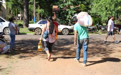 Entregan víveres y subsidio a unos 4.600 pescadores por la veda