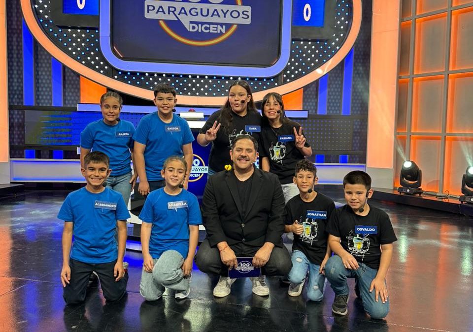 ¡“Squad” y “Los traviesos” alegraron la noche en 100 paraguayitos Dicen!