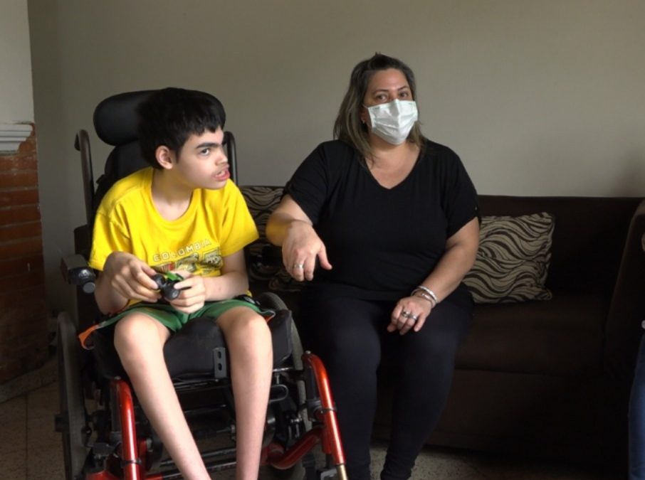 Niño con epilepsia debe someterse a costoso estudio y madre pide ayuda