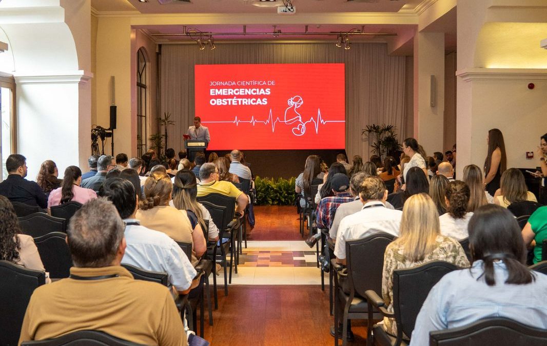 Jornada científica de emergencias obstétricas reunió a más de 100 médicos