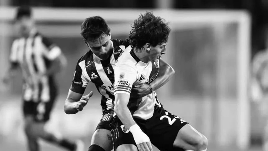 Galarza pidió disculpas a hinchas de River: “Hoy me toca aprender”