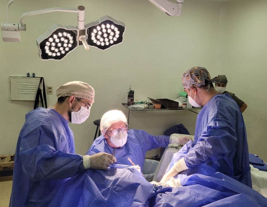 Clínicas prepara jornadas gratuitas de cirugía de hernia inguinal