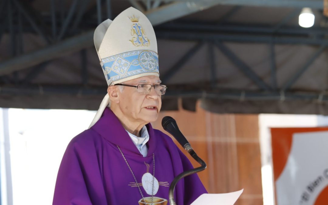 Monseñor insta a comprometerse en la vida comunitaria
