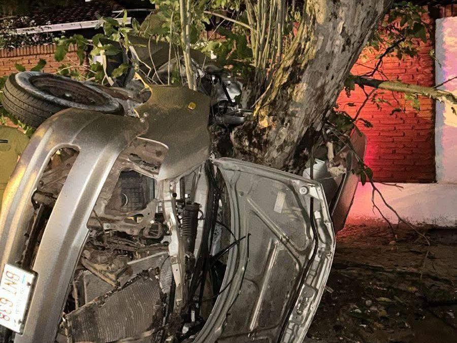 Ayolas: sacerdote falleció tras brutal choque contra un árbol