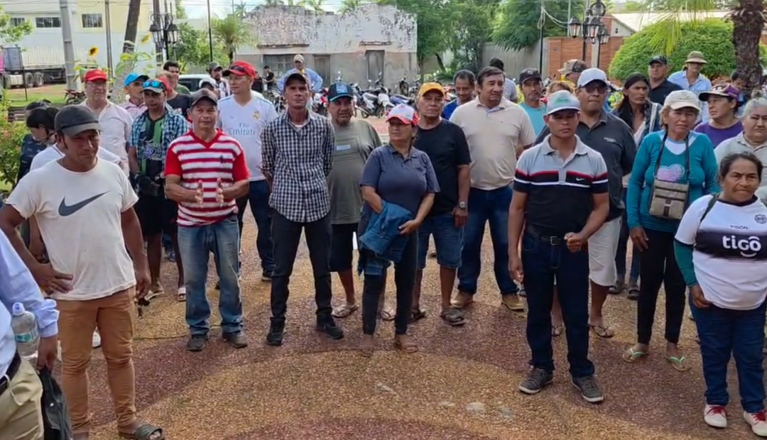 Pescadores de Concepción se manifiestan exigiendo cobro de subsidio por veda