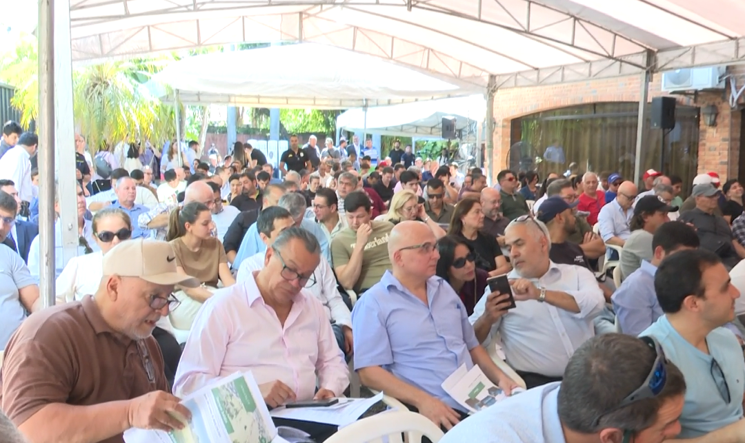 Subasta de la Senabico incluyó inmuebles, vehículos y artículos para el hogar