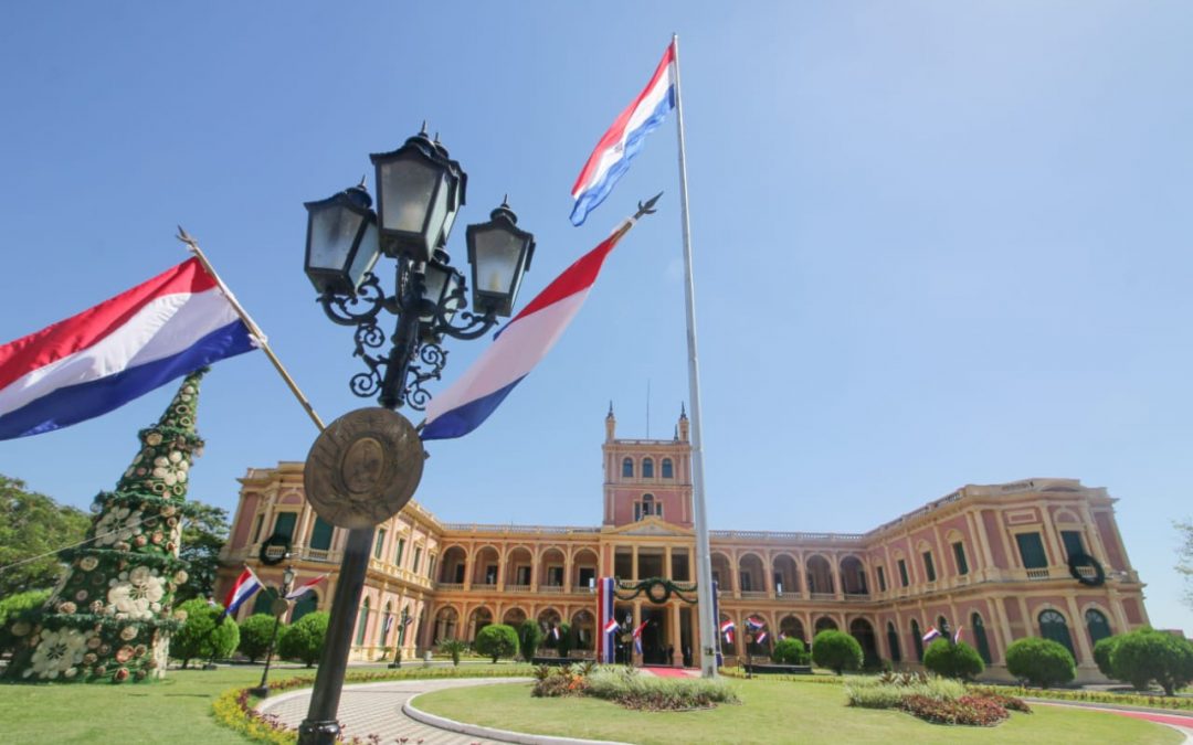 Santiago Peña declara feriado nacional el 26 de diciembre